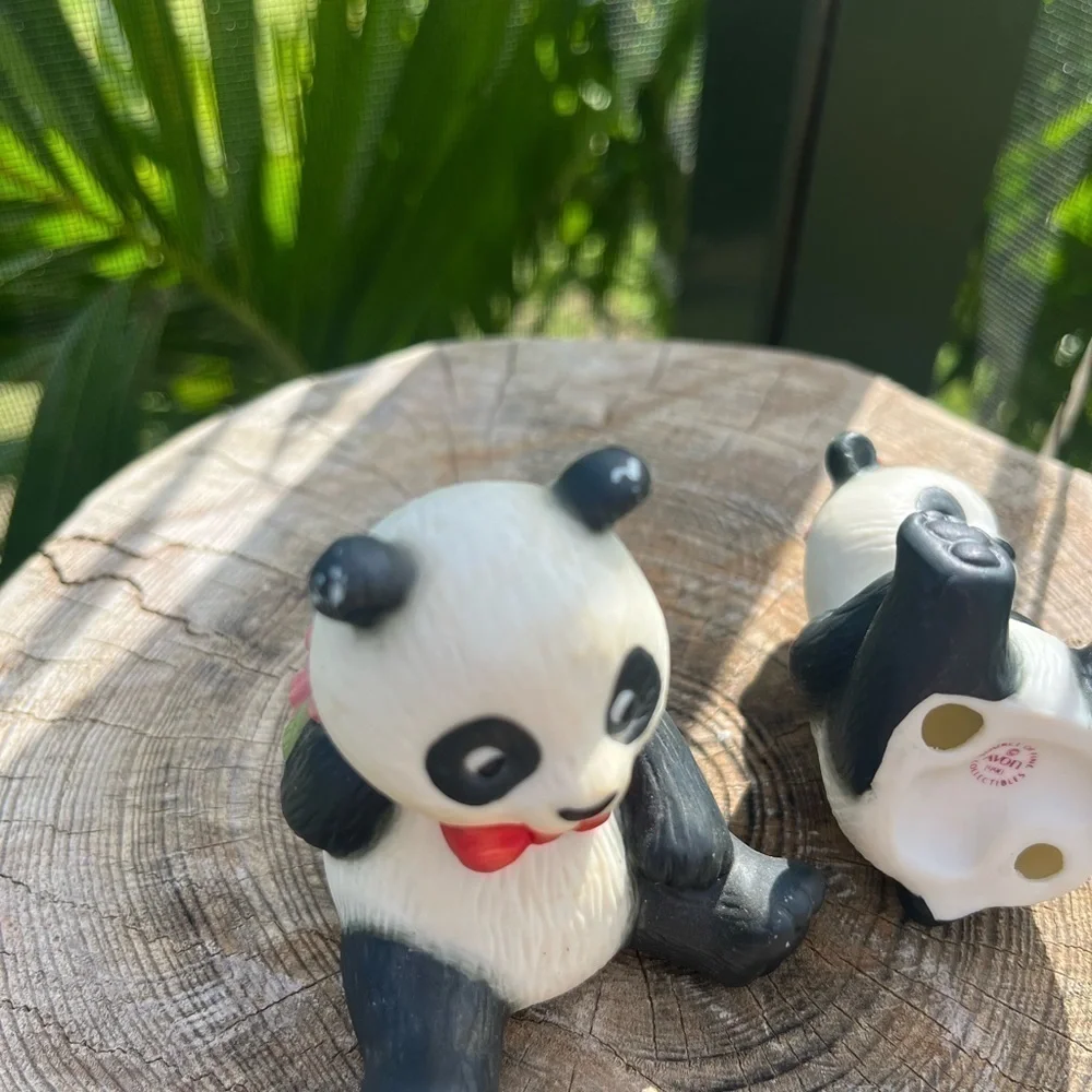 Vintage 1990 Avon Source of Fine Collectibles Ceramic Panda Bears